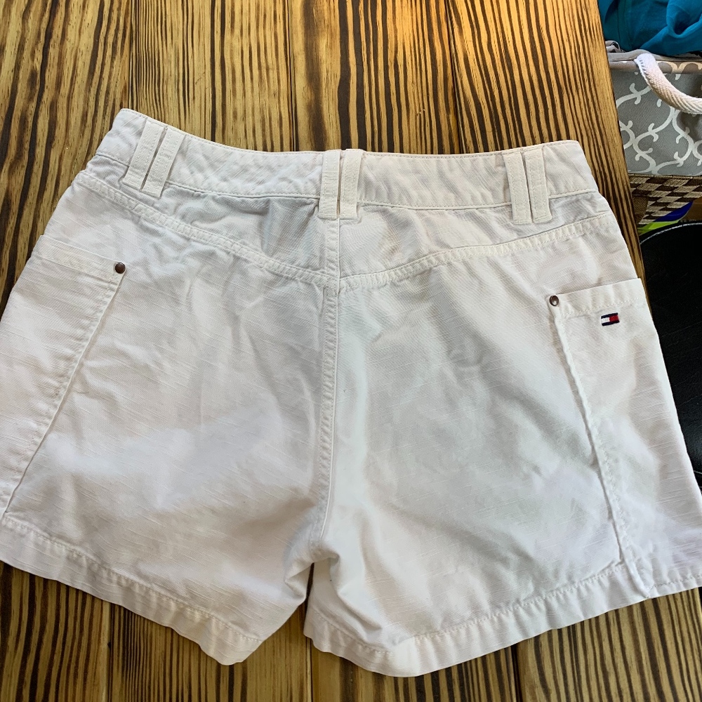 Tommy Hilfiger white shorts - Picture 4 of 5